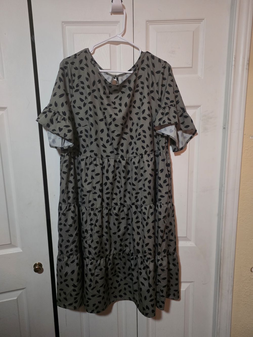 Tiered Short Sleeve Dress in Olive with Black Leaf Print